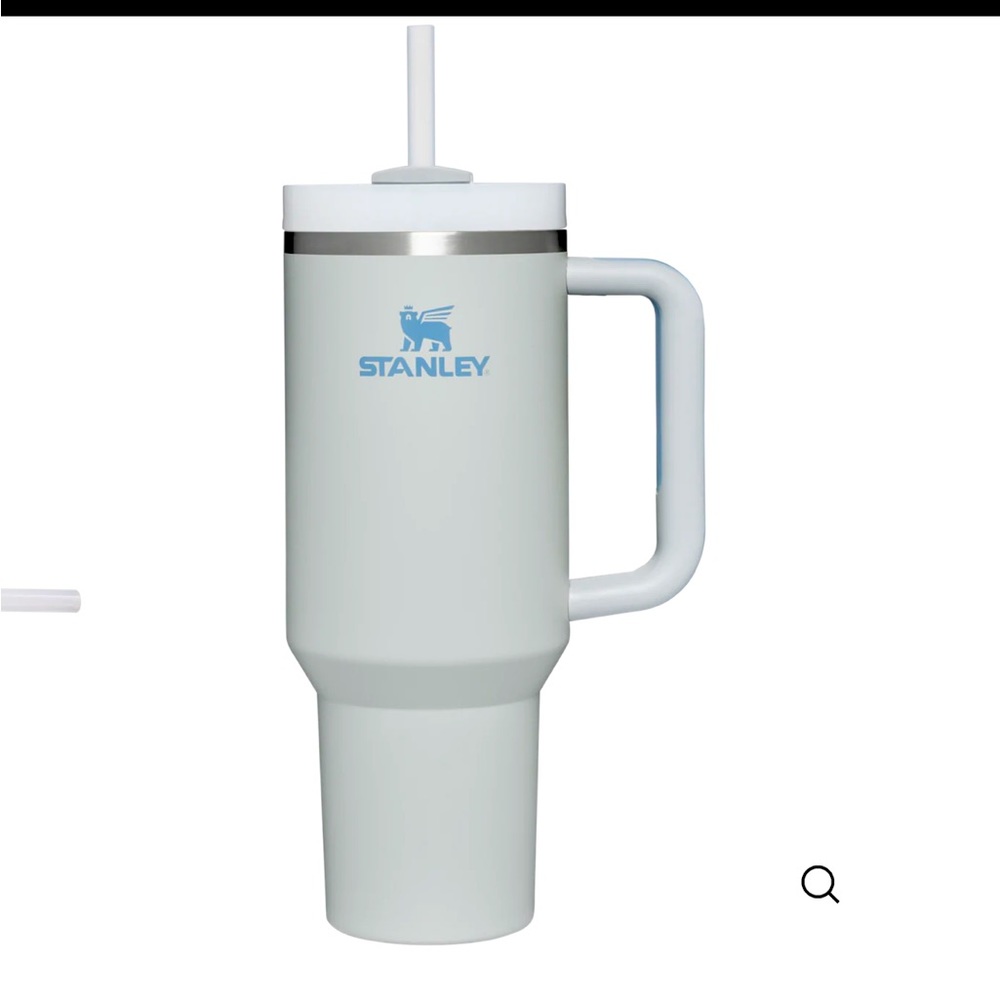 Brand new still in box Stanley 40oz cup!🎉🍾